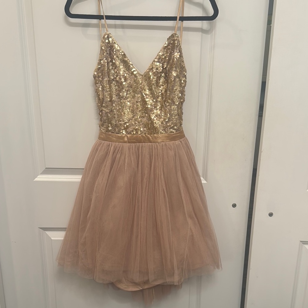 NWOT Womans Gold Sequin and Tan Tulle Dress
